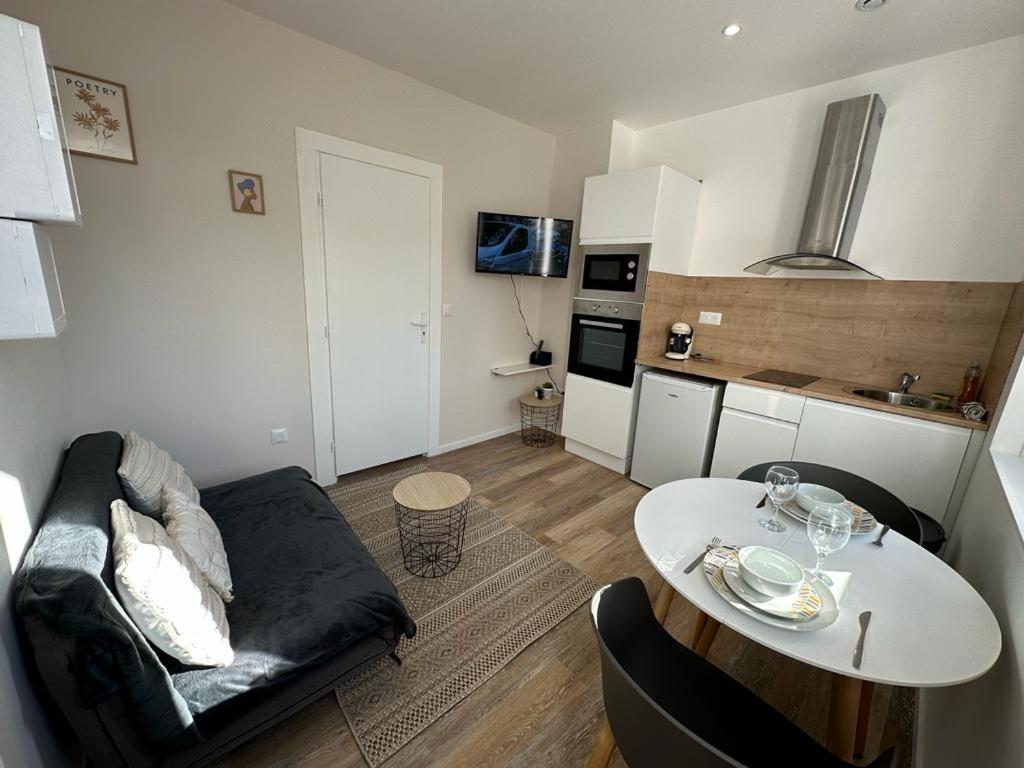 Lerelaisdodileqsl - Cambrai - Hyper Centre - Free Wifi - Ideal Couple & Famille 외부 사진